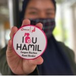 Ibu hamil penumpang krl prioritas