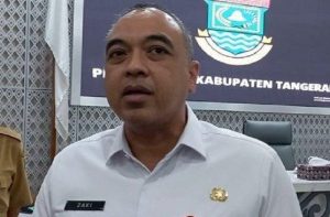 Bupati Tangerang Ahmed Zeki Iskandar