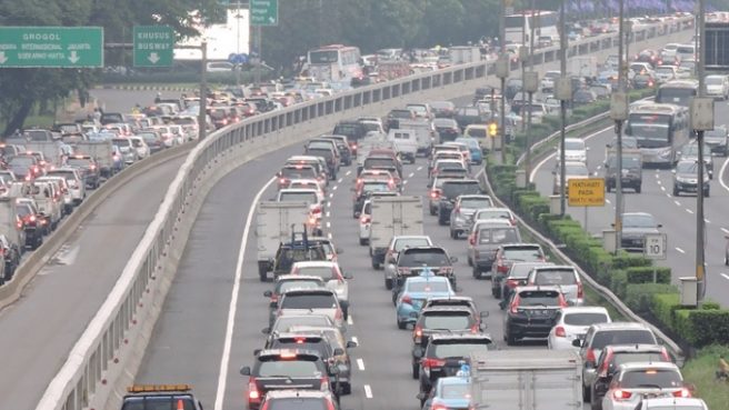 polusi udara Jakarta akibat 24,5 juta kendaraan bermotor?