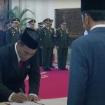 Jokowi Lantik Mentan