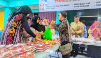 Pemerintah Kota (Pemkot) Tangerang Selatan (Tangsel) menyelenggarakan bazaar murah, Senin 2 Oktober 2023.