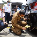 Kota Tangerang Selatan (Tangsel) sendiri masih terus melakukan uji emisi bagi sejumlah kendaraan.