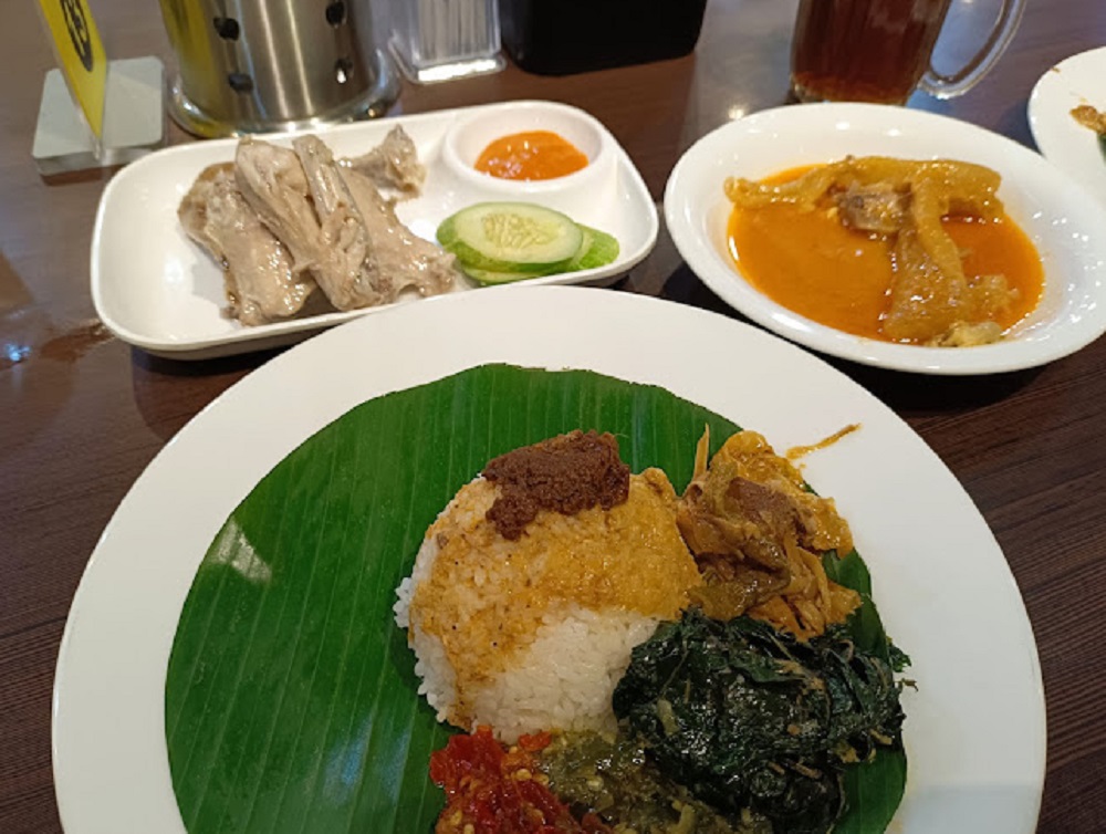 Rumah makan Padang di Bintaro