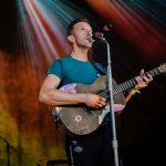 Chris Martin pantun Pinjam Dulu Seratus