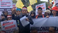 aksi massa tolak capres-cawapres Prabowo-Gibran