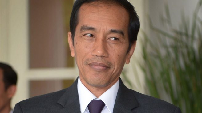 Joko Widodo, Jokowi, kenaikan UKT ditunda
