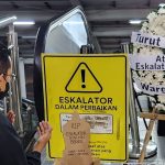 Eskalator Stasiun Bekasi Mati