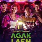 Poster film Agak Laen
