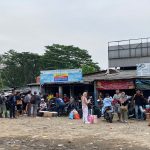 Pemudik di Terminal Bayangan Ciputat