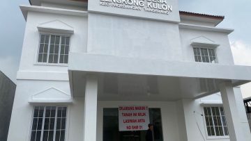 Kantor kelurahan Lengkong Kulon