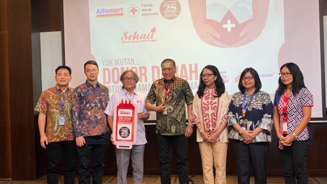 ulang tahun ke-25 Alfamart Gelar Acara Donor Darah