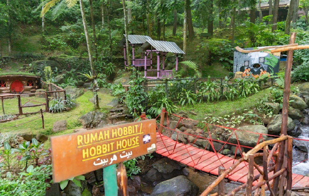 Curug Cilember Puncak Bogor 