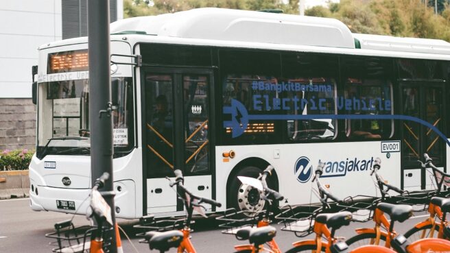 aplikasi lacak bus secara real time