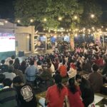 nobar Indonesia vs Jepang di kafe omblek