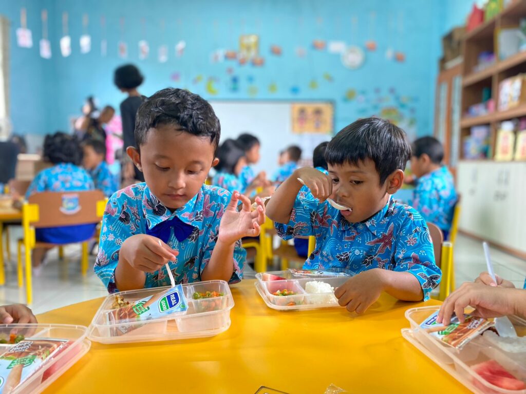 Program makan bergizi gratis di Tangsel