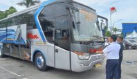 uji kelayakan bus di terminal pondok cabe