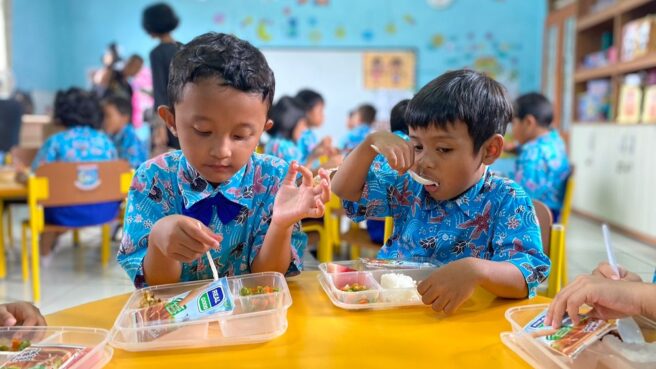 makan bergizi gratis di tangsel