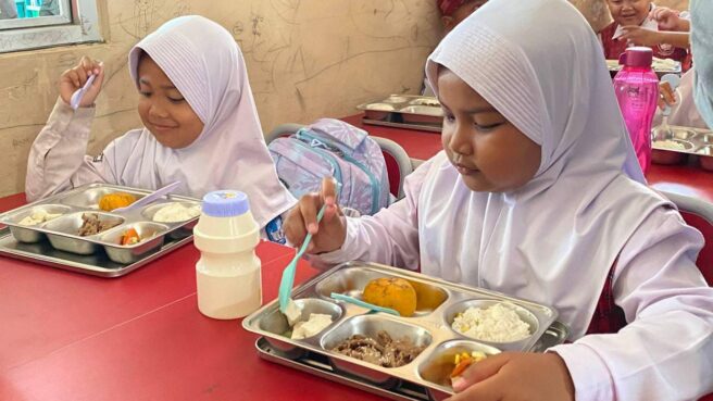 Makan bergizi gratis di Tangsel