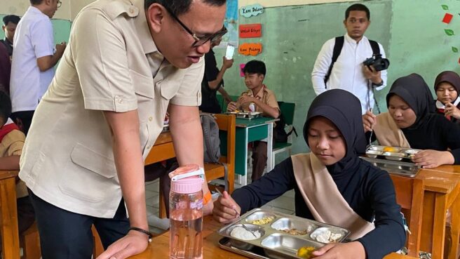 makan bergizi gratis di tangsel