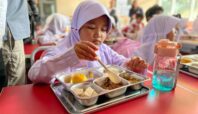 makan bergizi gratis pada sekolah di Tangsel