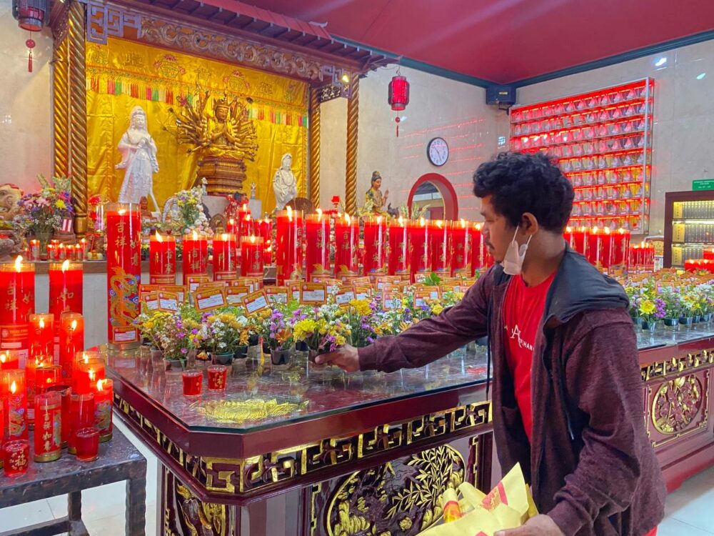 Imlek 2025 di Vihara Kwan In Thang Pamulang