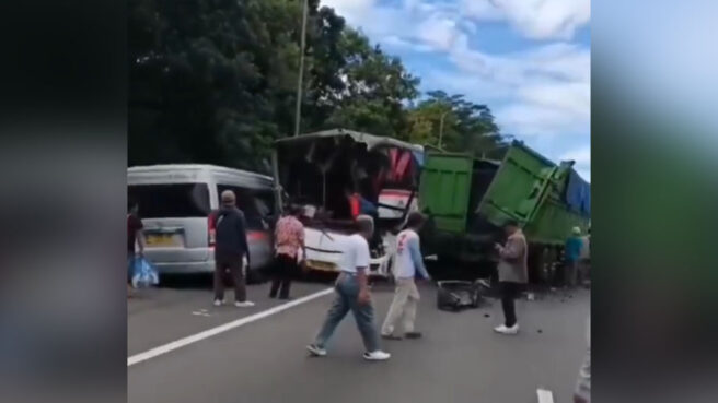 kecelakaan beruntun di tol cipularang