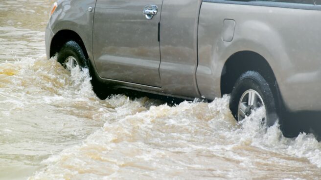 banjir tol sedyatmo arah bandara soekarno-hatta