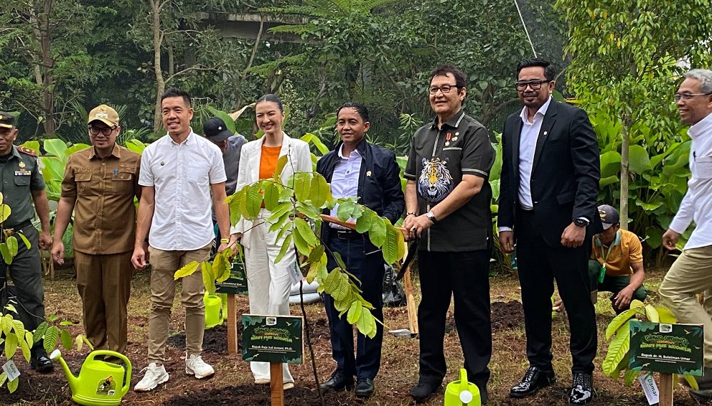 Grand Opening Aviary Park Indonesia