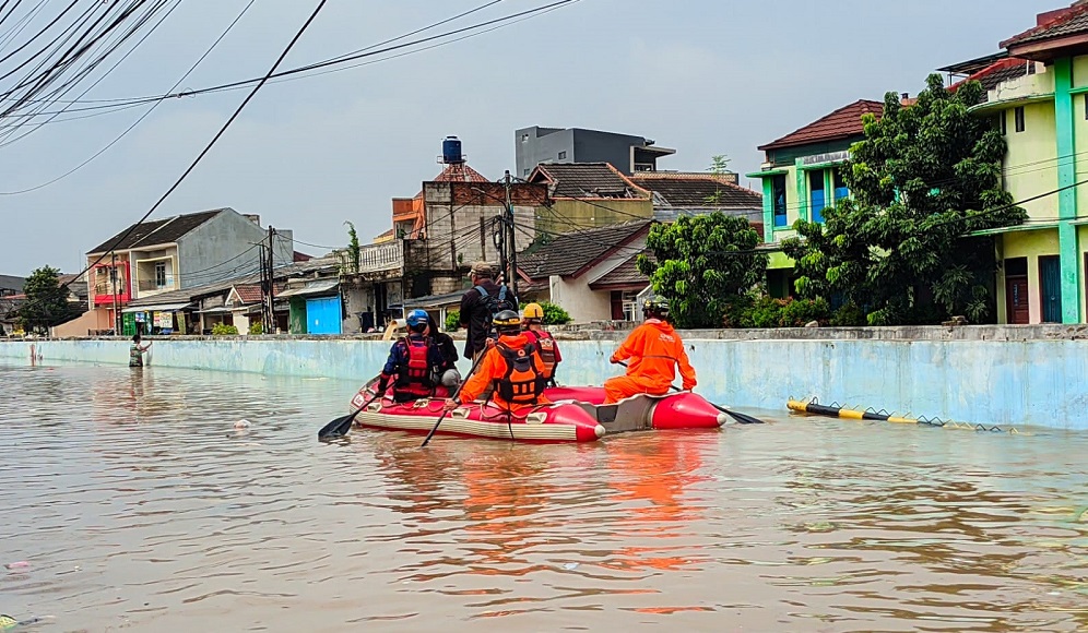 banjir di perumahan maharta