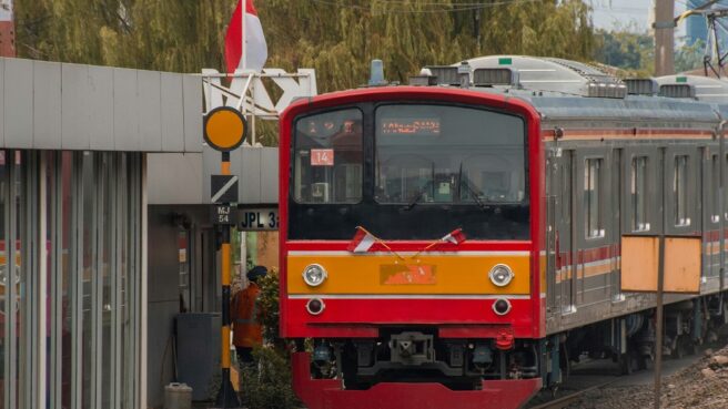 krl ke stasiun serang