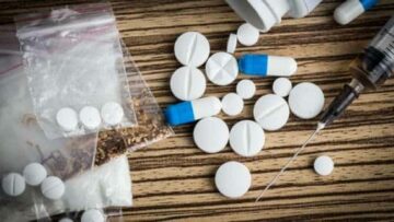penjual obat terlarang