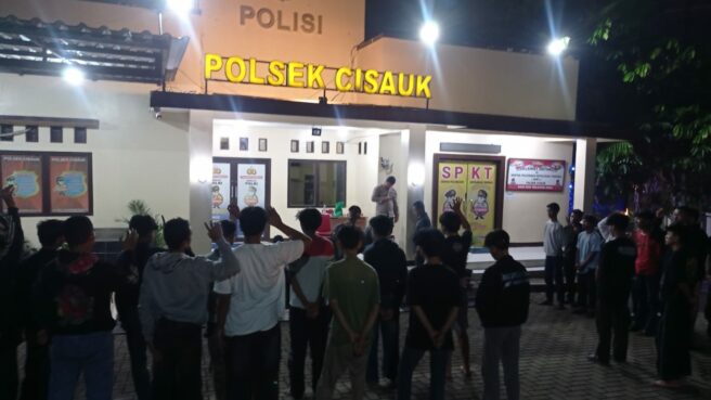 Polsek Cisauk menangkap puluhan remaja yang kedapatan hendak tawuran di wilayah Kota Tangsel/Foto:Dok.Polsek Cisauk