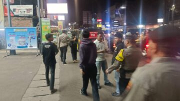 Polsek Ciputat Timur mengamankan 6 orang pak ogah yang diduga membuat resah pengendara. Foto: Polsek Ciputat Timur