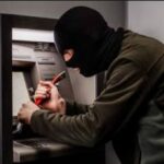 pelaku ganjal atm di ciputat
