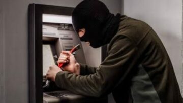 pelaku ganjal atm di ciputat