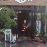 penyebab kebakaran di rumah makan tangsel
