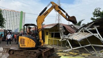 Pembongkaran kawasan Roxy Ciputat Tangsel