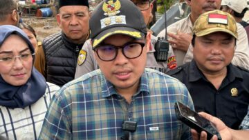 Pembongkaran bangunan liar di Roxy Ciputat