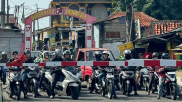 perlintasan kereta api di jombang