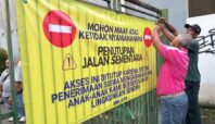 Jalan menuju SMAN 6 Tangsel ditutup warga