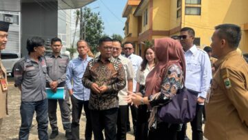 Gubernur Banten, Andra Soni, tinjau persiapan pelaksaan Sekolah Rakyat di Tangsel, Senin 7 Juli 2025. Foto: Andre Pradana/Tangselife