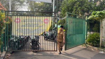 Akses jalan menuju SMPN 17 dan SMAN 6 Tangsel