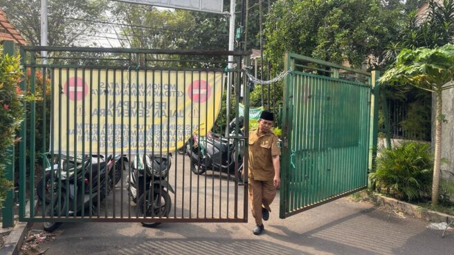 Akses jalan menuju SMPN 17 dan SMAN 6 Tangsel