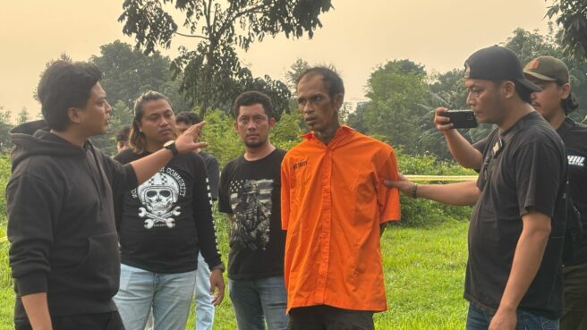 Pra-rekontruksi pembunuhan di Pondok Aren