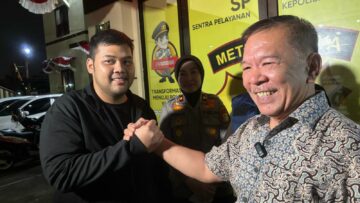 Dua pengendara yang sempat viral cekcok di Pondok Aren, Kota Tangsel, sepakat damai. Foto: Andre Pradana/Tangselife