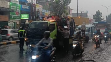 pelajar asal tangsel demo di dpr ri