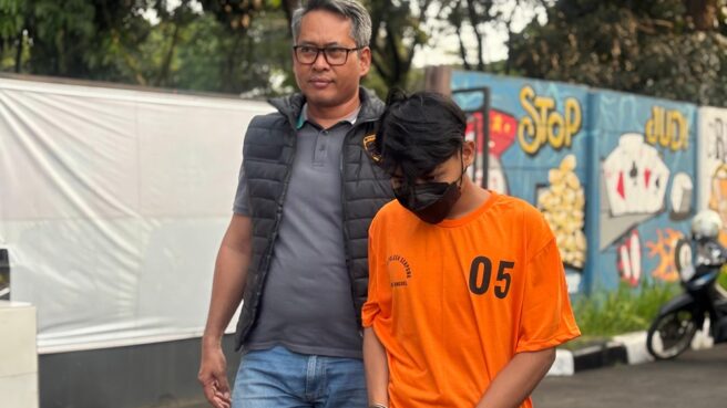 pelaku penusukan penjual kerupuk