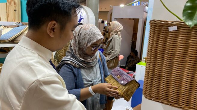 Roka Collection di Trade Expo Indonesia 2025, Minggu 19 Oktober 2025.