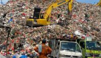 Respons Walikota Tangsel Usai PSEL TPA Cipeucang Dibatalkan 3 Kondisi tumpukan sampah di TPA Cipeucang, Kota Tangsel. Foto: Andre Pradana/Tangselife