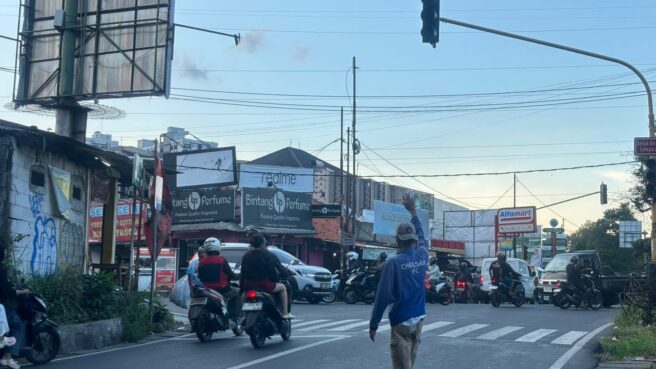 Simpang Duren yang mempertemukan 4 ruas jalan di wilayah Ciputat, Tangsel. Foto: Andre Pradana/Tangselife